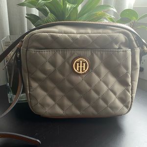 TOMMY HILFIGER crossbody bag